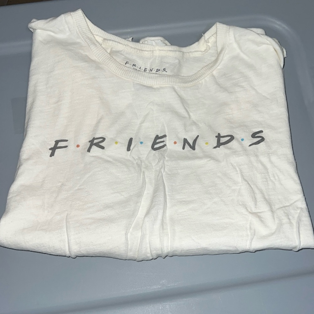 FRIENDS cropped t shirt